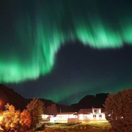 Lofoten Planet BaseCamp Sørvågen Exterior foto